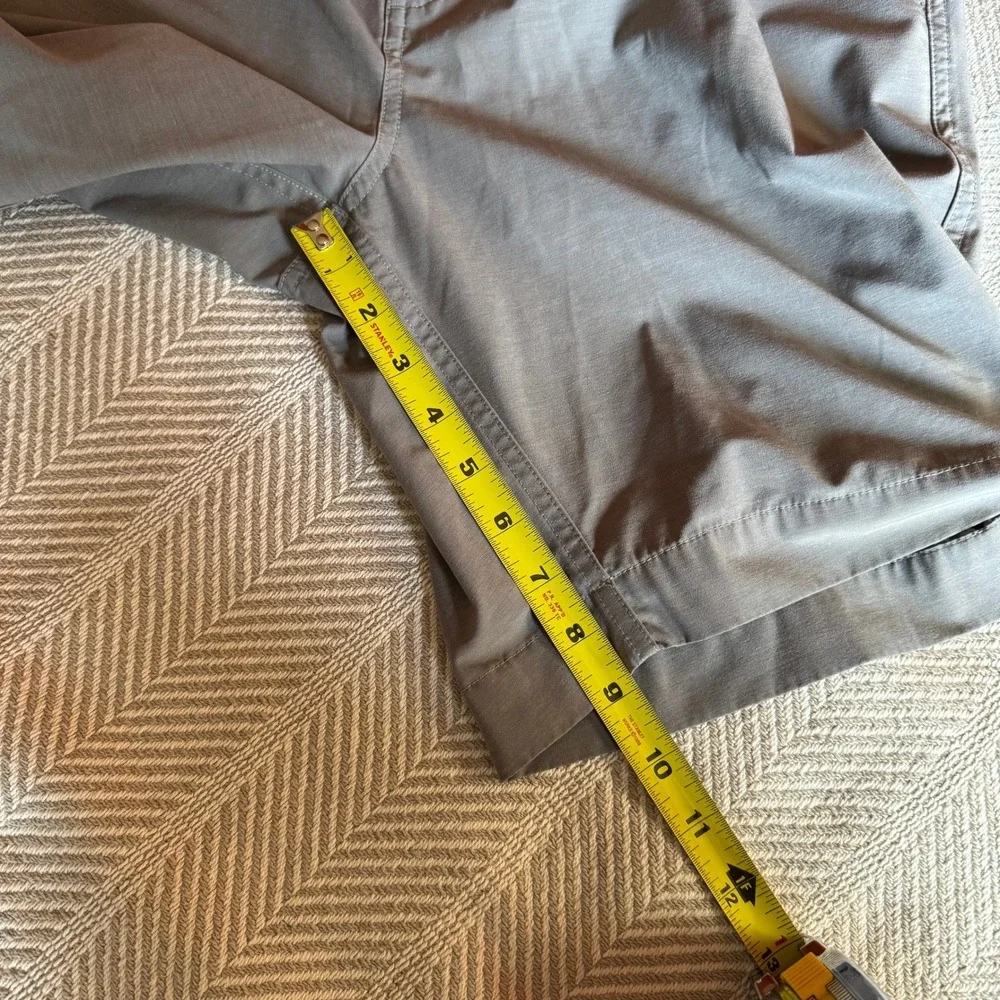 Faherty All Day Shorts Mens 33 (34) Grey Hybrid Quick Dry Board Shorts 9 Inseam